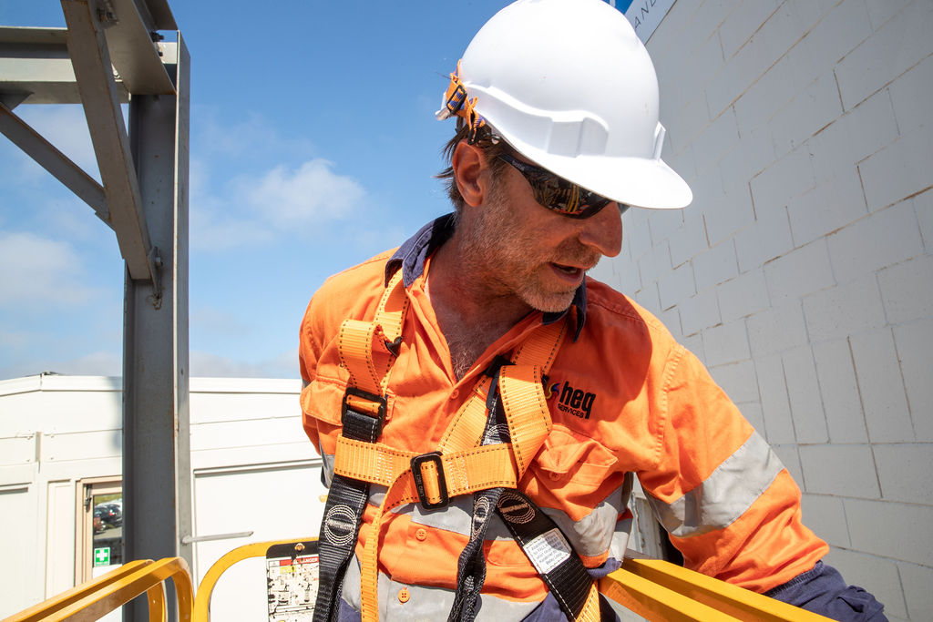 Mobile Safety Observation App for Field Operations